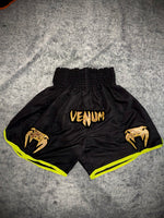 Short Muay Thai Venum Noir & Vert